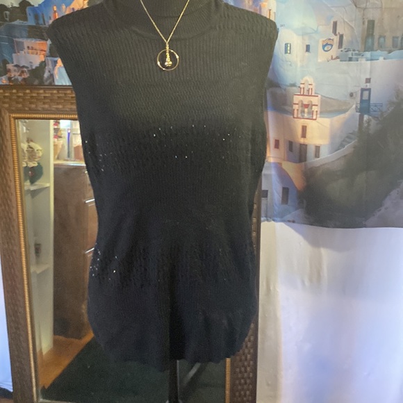 Kim Rogers sweater - Picture 5 of 5